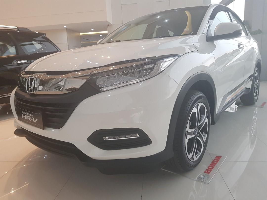 Honda New Hrv 1 5 Cvt Se Mobil Motor Mobil Untuk Dijual Di Carousell