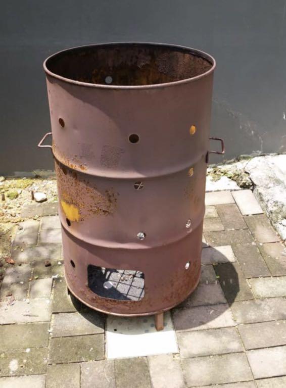 Joss paper burning bin, Furniture & Home Living, Cleaning & Homecare