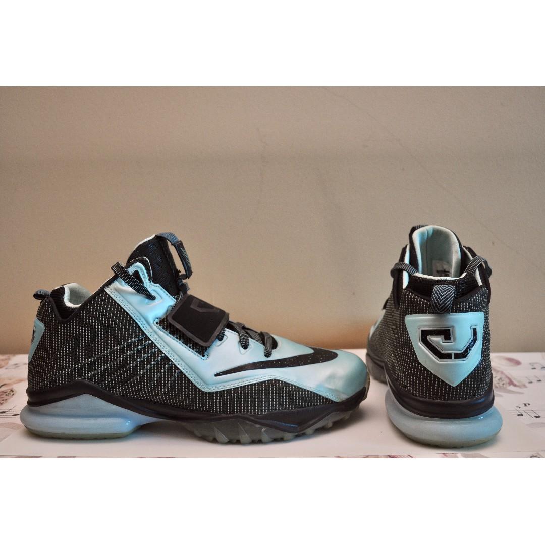Calvin johnson trainers top
