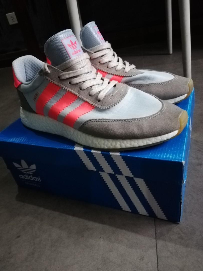 iniki nike