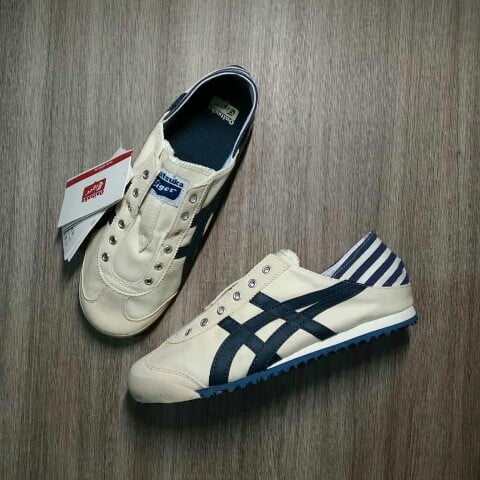 onitsuka tiger slip on cream navy