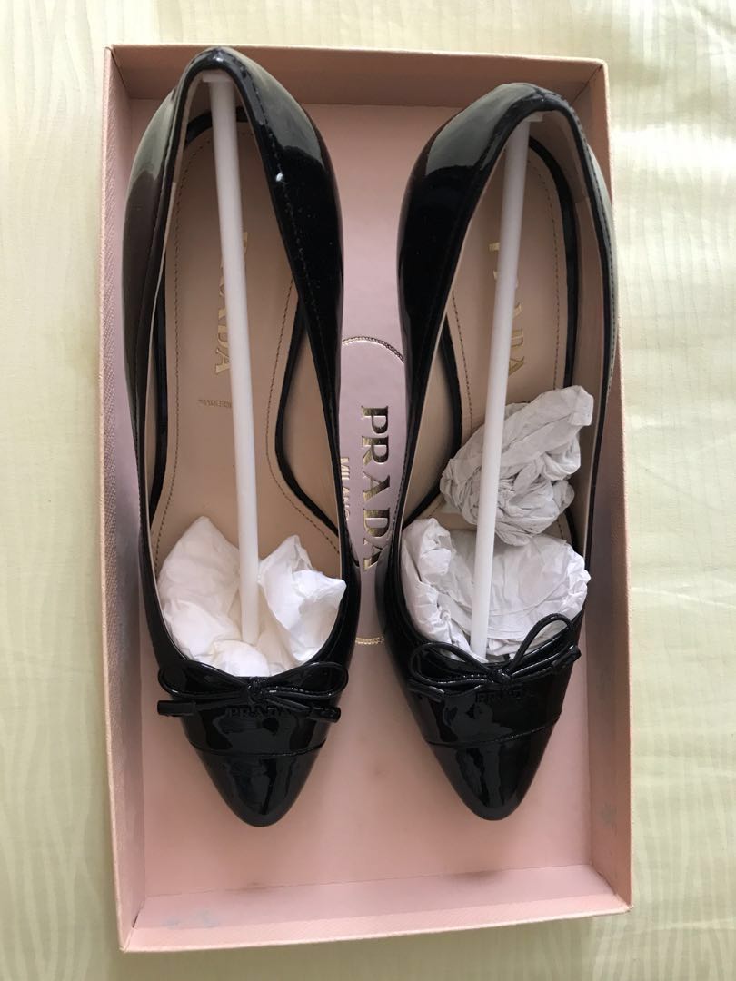 Prada Calzature Donna Vernice Nero heels in black, Women's Fashion, Shoes,  Heels on Carousell