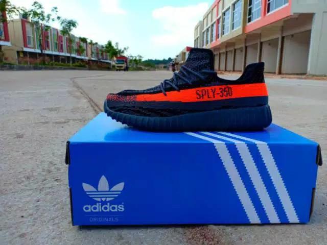 sepatu adidas yeezy original