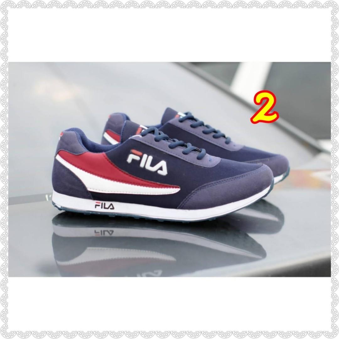 Sepatu Fila Disruptor Running Jogging Pria Cowok Keren Import Ori Original Murah Terbaru 2018 Branded Fesyen Pria Sepatu Sneakers Di Carousell