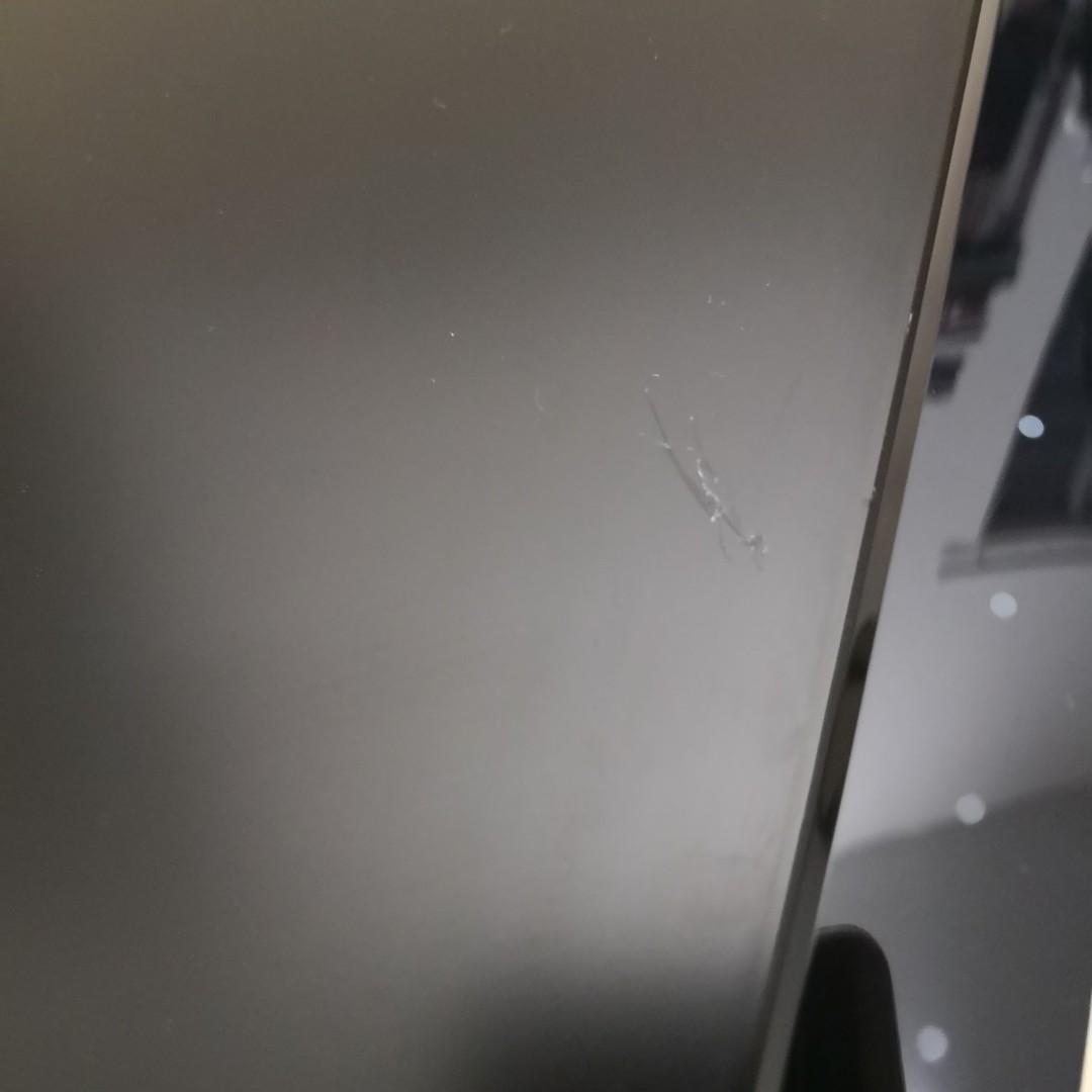 23 inch (a scratch) Dell 2320L LCD Monitor Full Hd hdmi 23" Screen LED