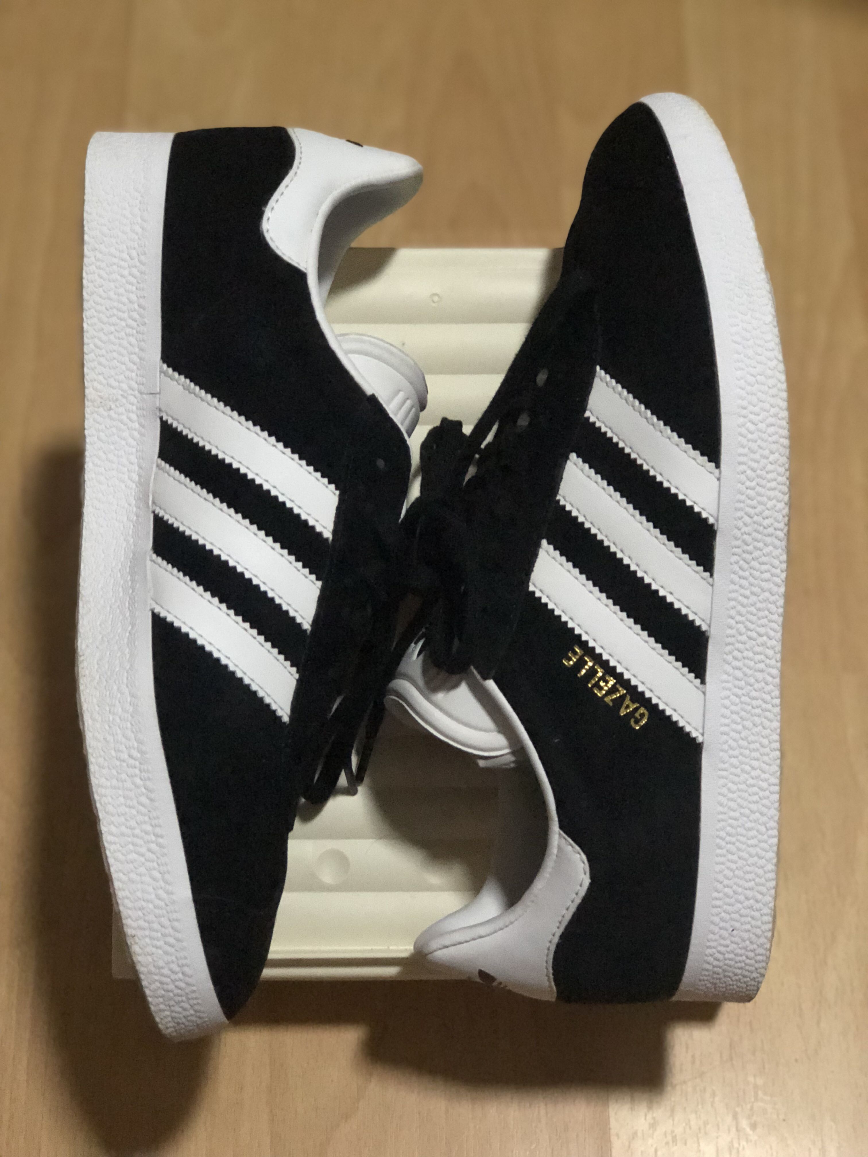 ADIDAS GAZELLE, Men's Fashion, Footwear, Sneakers on Carousell