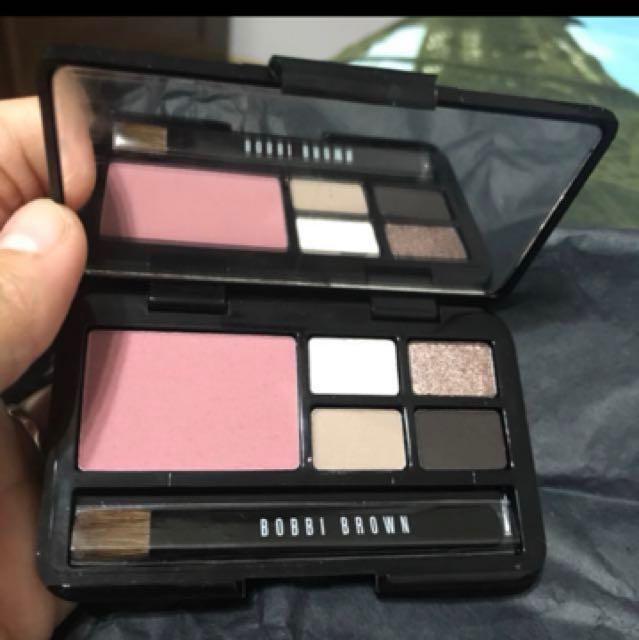 Bobbi Brown Classic Eye And Cheek Palette Bless Price Give Away Price Health Beauty Makeup On Carousell