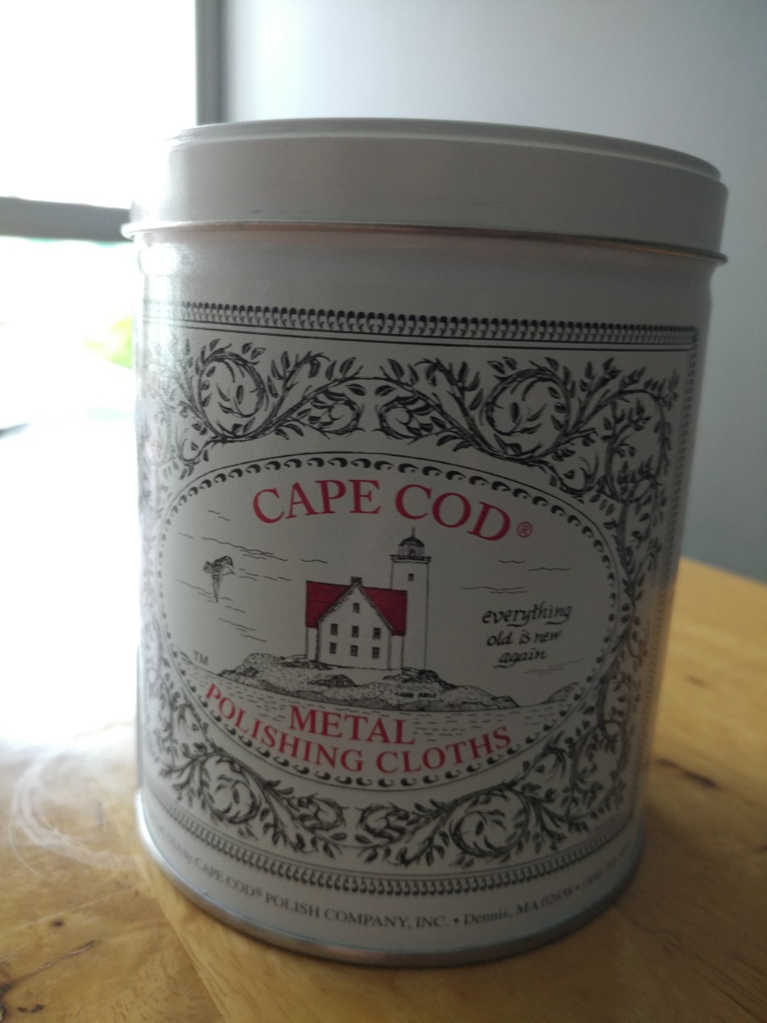 Cape Cod Metal Polishing Polish Cloth Tin Luxury Watches On