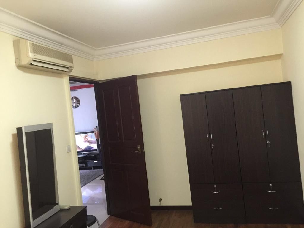 (Category: ) located in . Submitted by bicicletta (Listing ID 197349248, Image 1). Description: .