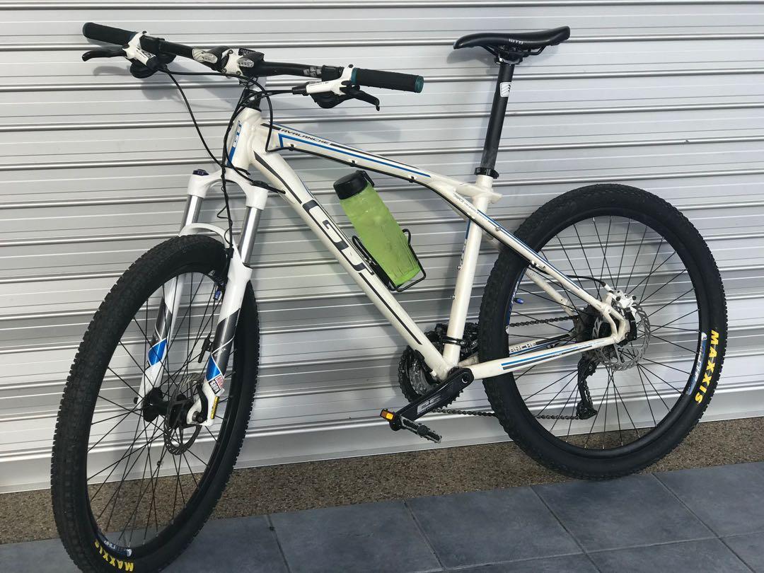 GT Avalanche 1.0 used Sports Equipment Bicycles Parts Bicycles on Carousell