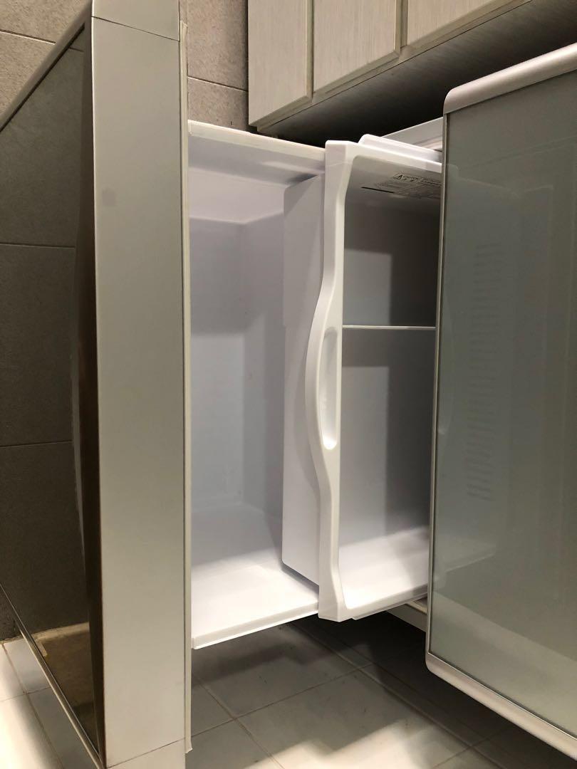 Hitachi Automatic Ice Maker Refrigerator, TV & Home Appliances, Kitchen