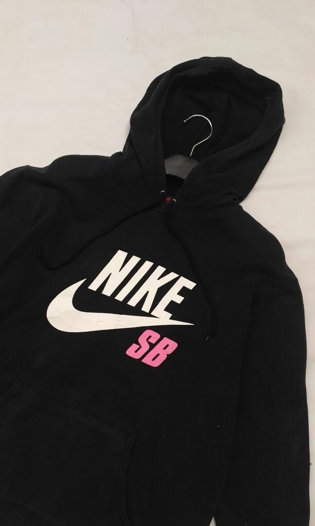 Hoodie Nike SB, Fesyen Pria, Pakaian , Baju Luaran di Carousell
