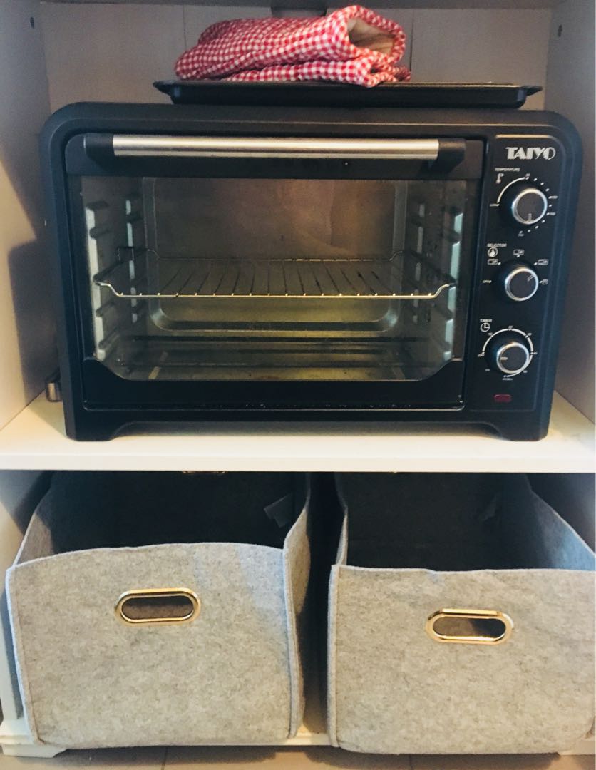 Large size toaster oven!, TV & Home Appliances, Kitchen Appliances