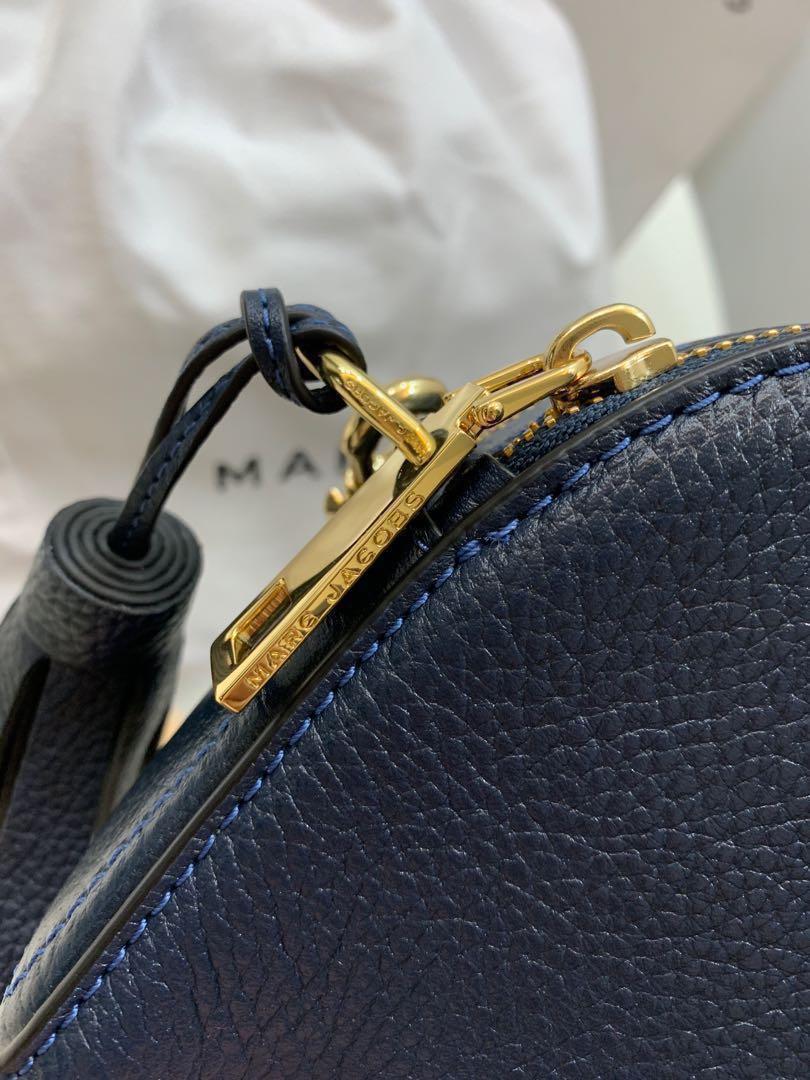 Marc jacobs shutter leather half moon crossbody bag store
