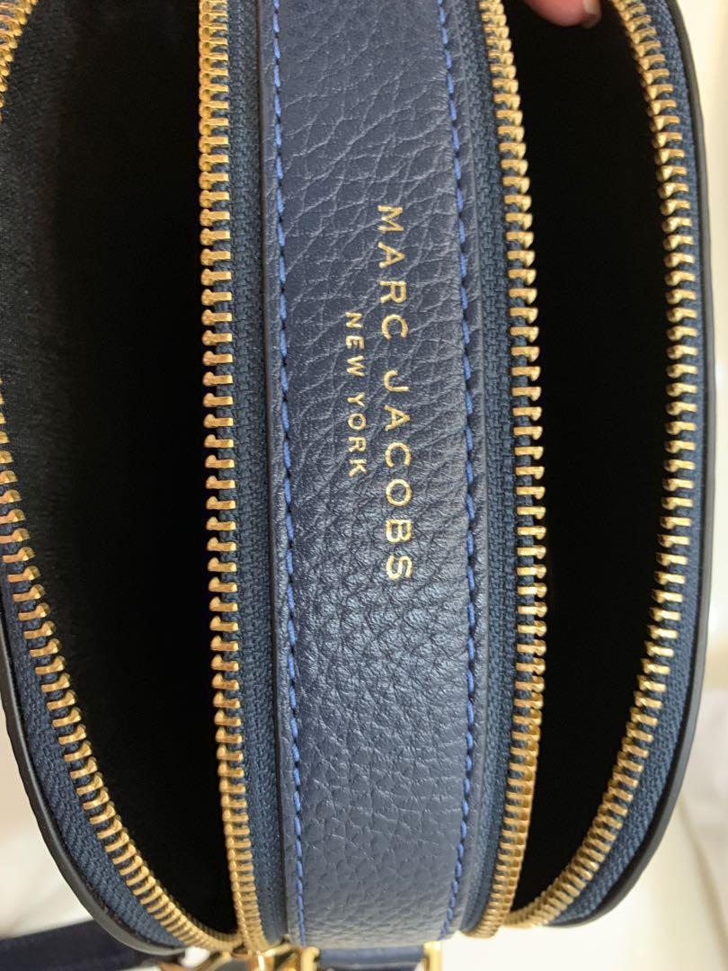 Marc jacobs shutter leather half moon crossbody bag hotsell