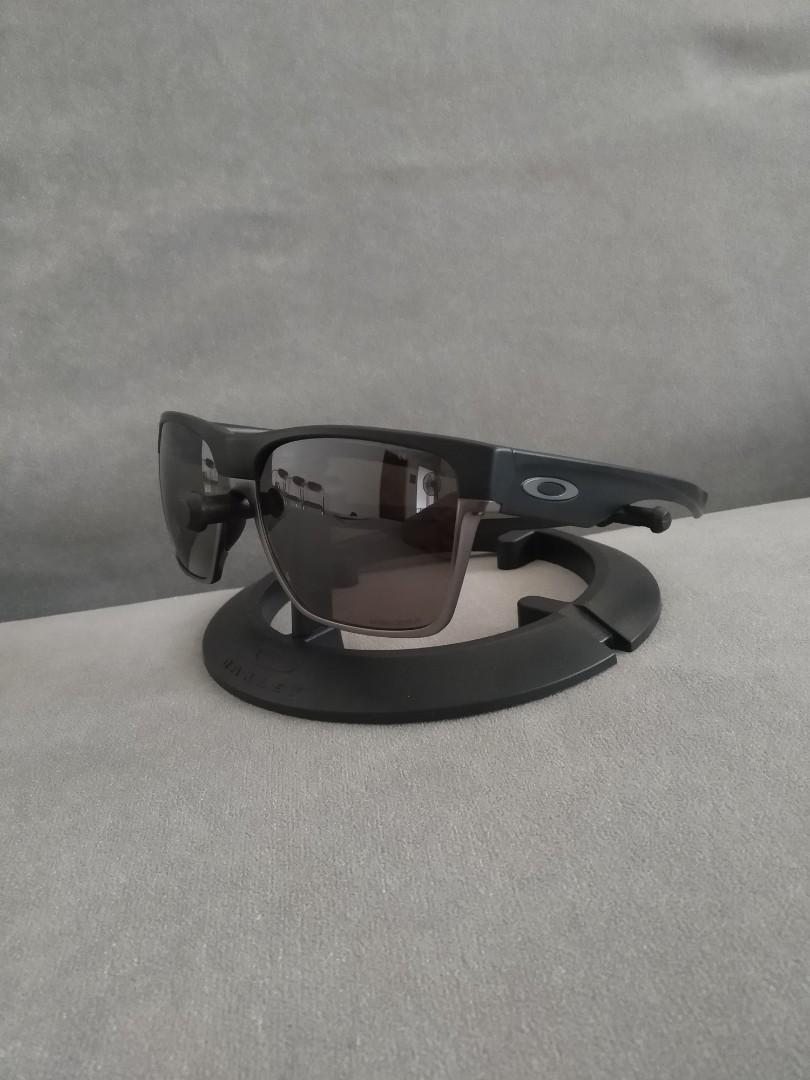 Oakley Twoface Xl Matte Black Prizm Daily Polarized Lens Men S Fashion Accessories Eyewear Sunglasses On Carousell