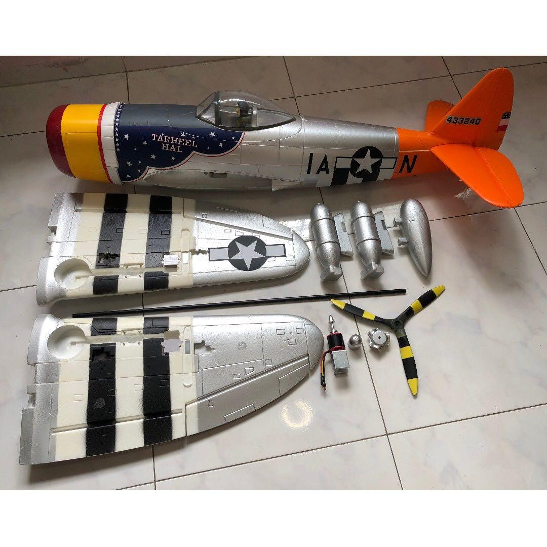 toy plane with retractable landing gear