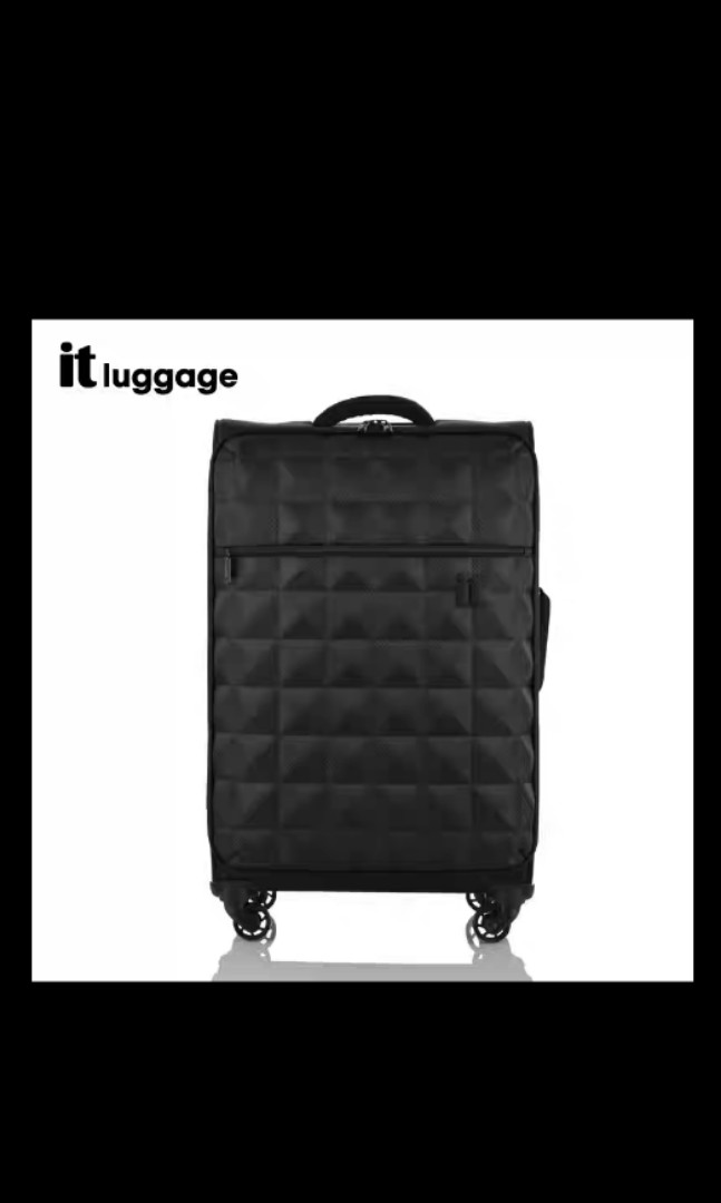 UK it luggage PRIMAK 20 inch luggage 1.6kg, Hobbies & Toys, Travel