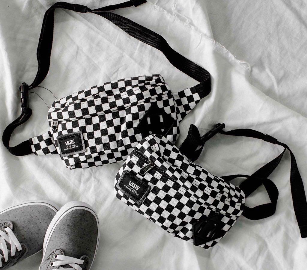 vans checkerboard waist bag