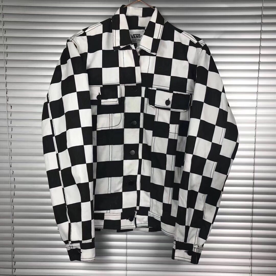 Vans White Black Men's Fashion, Coats, Jackets and Carousell