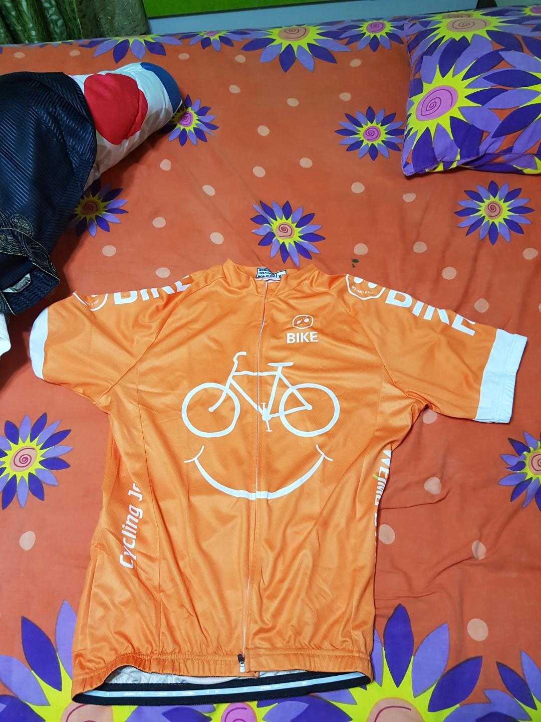 A New Nice Bright Cycling Jersey Xl Size Sports Sports Apparel