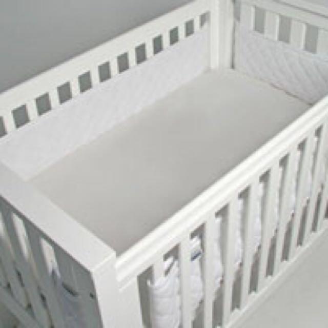 Airwrap deluxe cot bumper hotsell