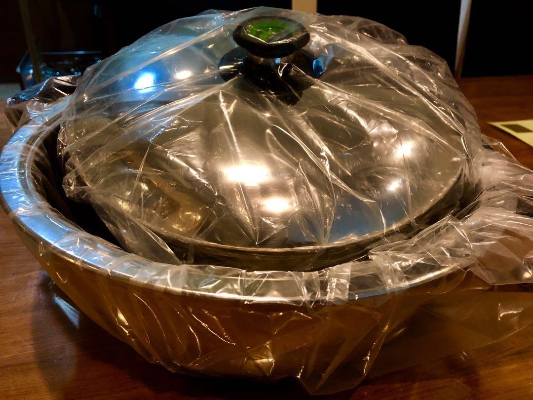 AMC Jumbo 32cm Roasting Pot, Furniture & Home Living, Kitchenware