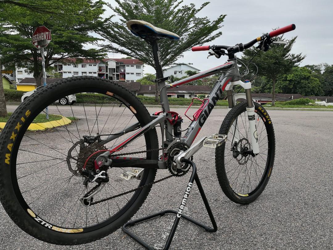 Giant anthem hotsell x 2013