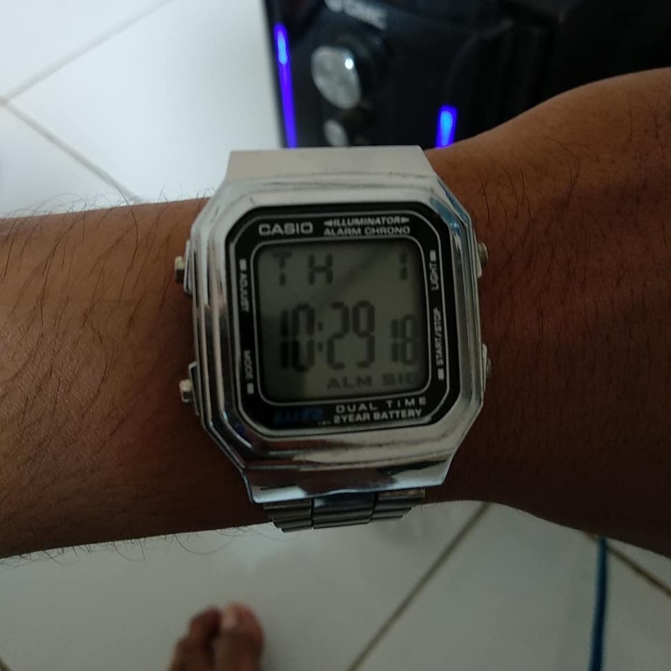 jam tangan illuminator