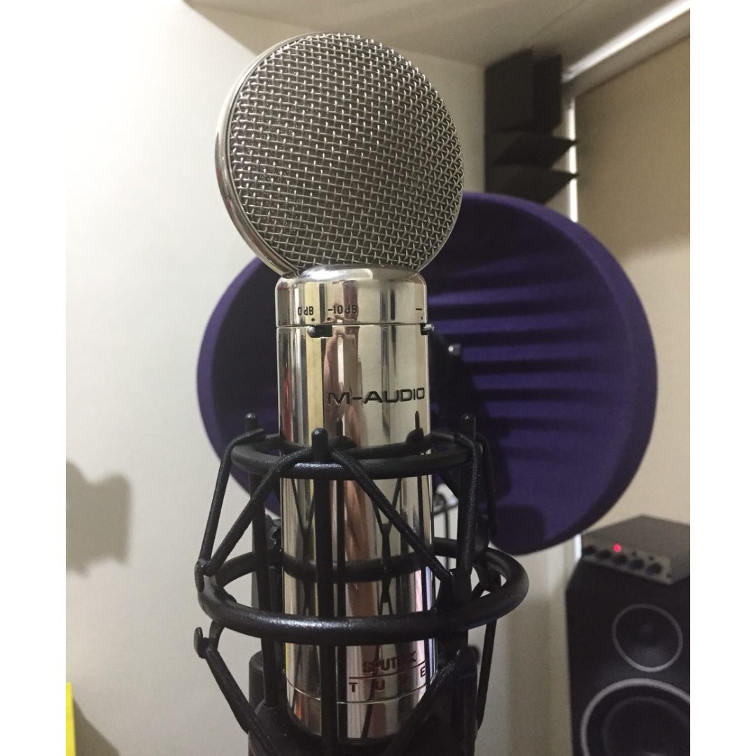 Maudio Sputnik Tube Condenser Microphone (like new), Hobbies & Toys