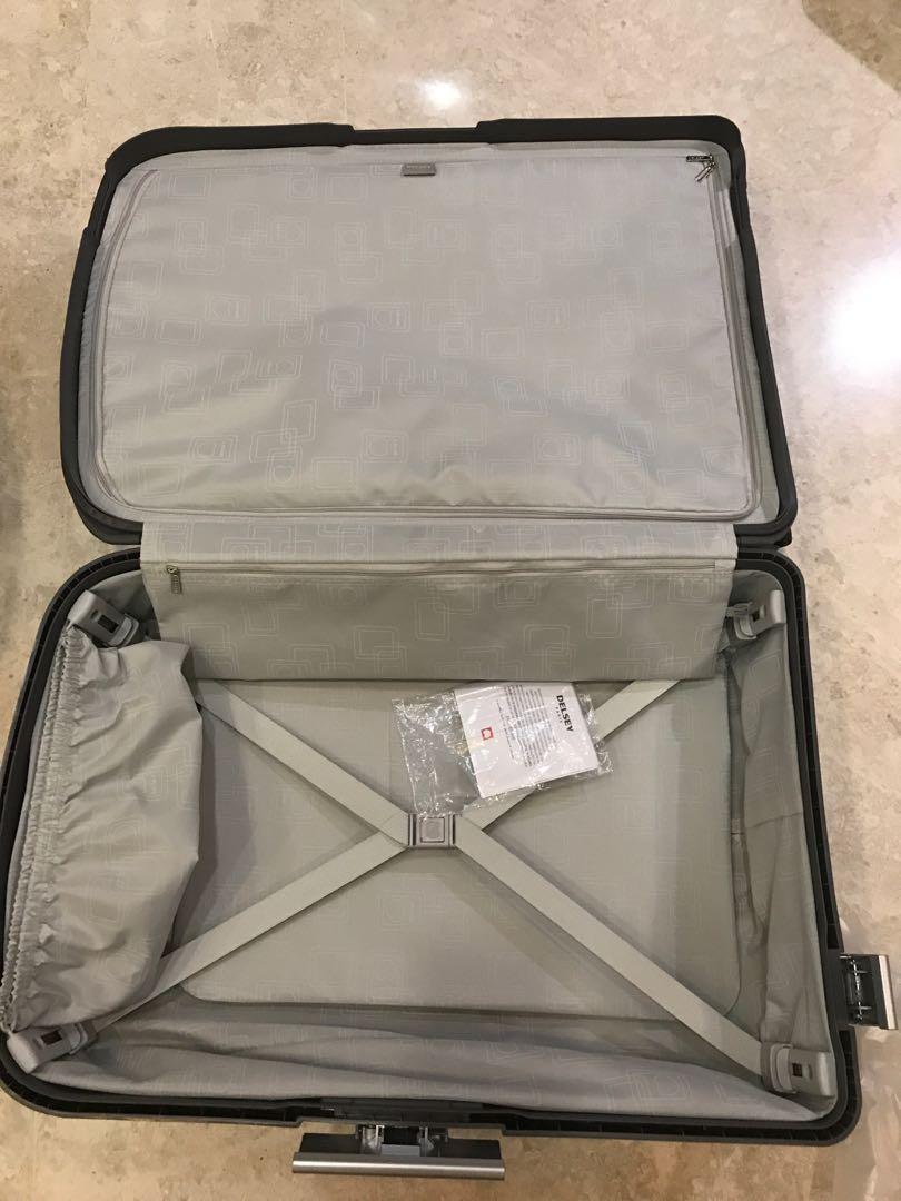 delsey 70cm luggage