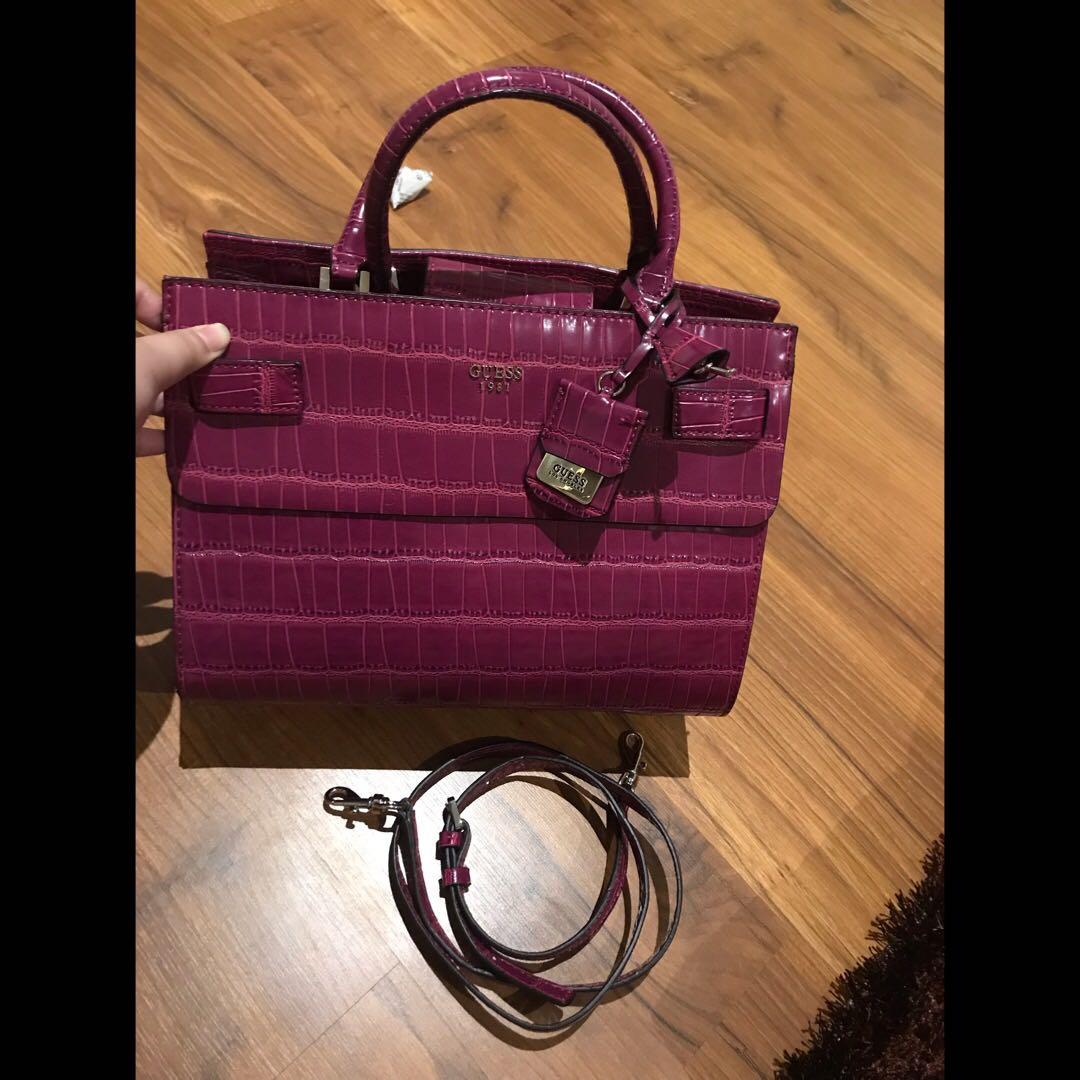 Guess sling bag 2018 top