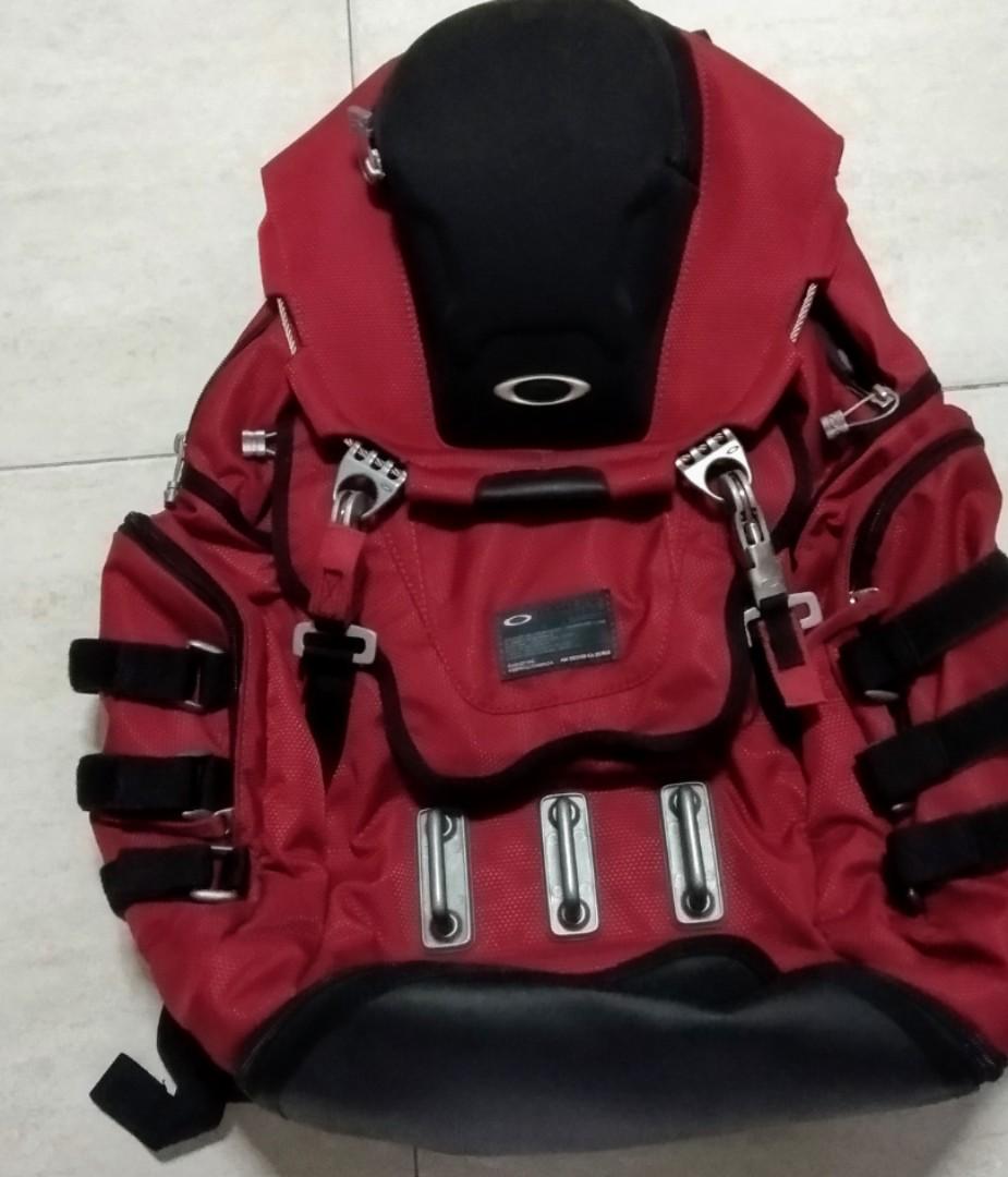 oakley kitchen sink backpack red