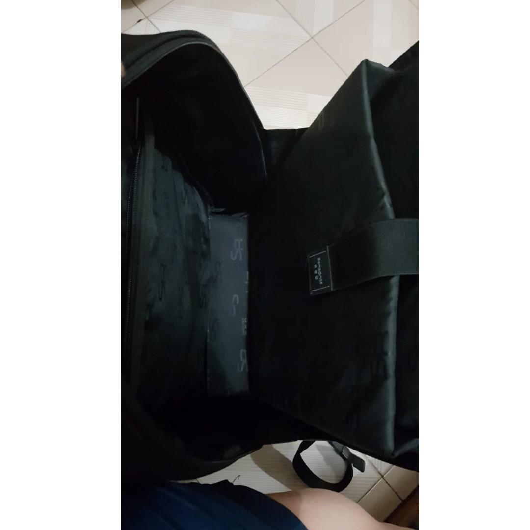 Samsonite red tielonn top
