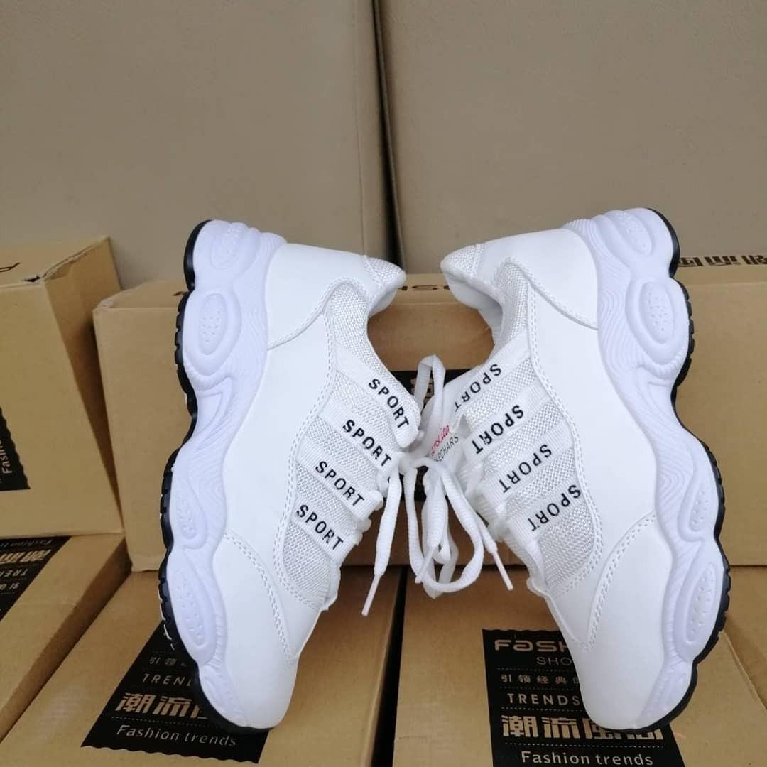 Sepatu Import So Sport Cewek Size 36 40 Fesyen Wanita Sepatu Di Carousell