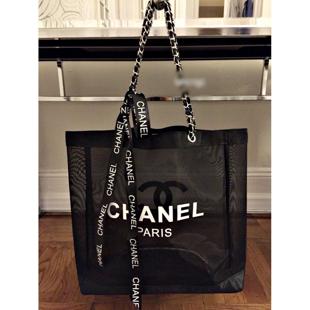 Chanel gwp shopping bag with chain top