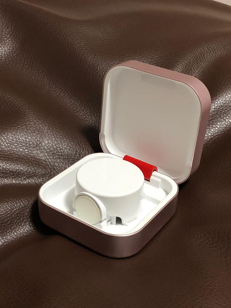 Amber apple watch charging case store
