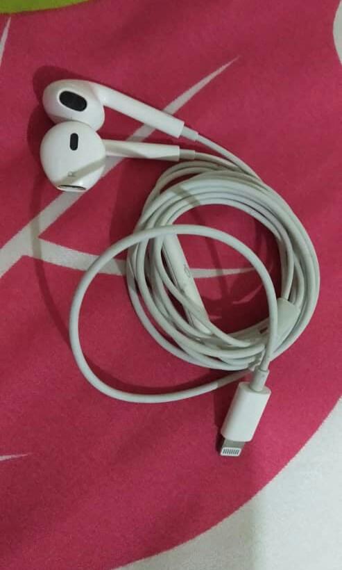 Earphone Iphone original machine Mobile Phones Gadgets Mobile Phones iPhone iPhone X Series on Carousell