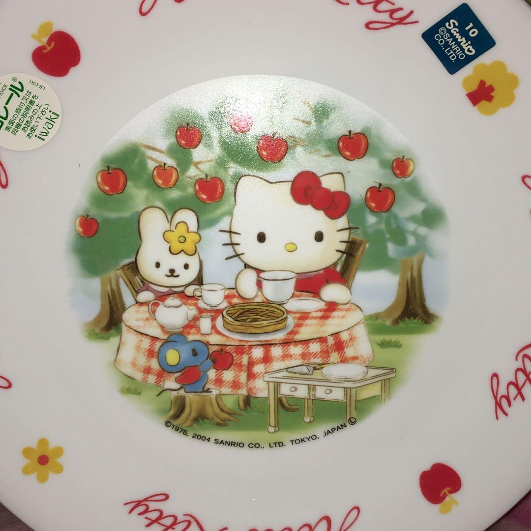 Hello Kitty Corelle 21.5cm Plate, Furniture & Home Living, Kitchenware
