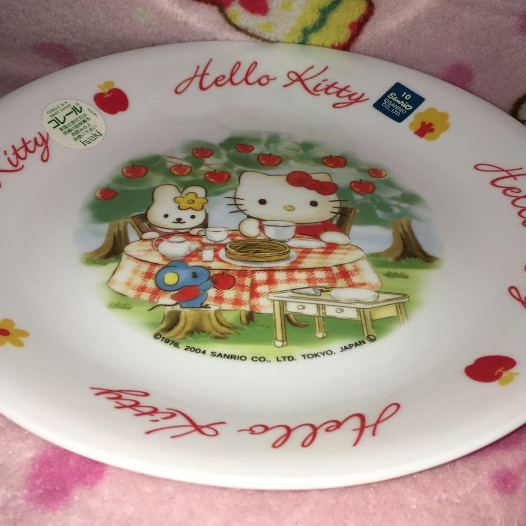 Hello Kitty Corelle 21.5cm Plate, Furniture & Home Living, Kitchenware
