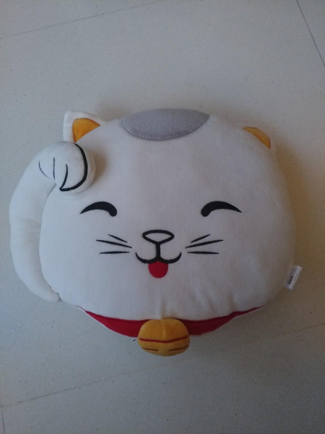 maneki neko pillow