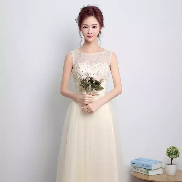 Korean Style Simple Wedding Dress, Women'S Fashion, Dresses & Sets, Evening  Dresses & Gowns On Carousell