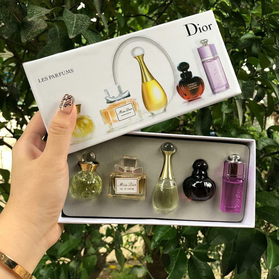 PARFUM DIOR ORIGINAL Kesehatan Kecantikan Parfum Kuku