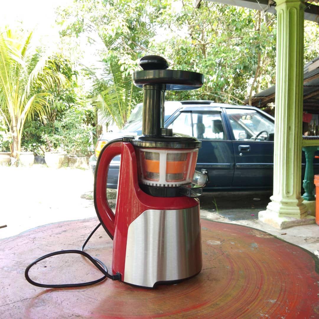 Palm juicer top