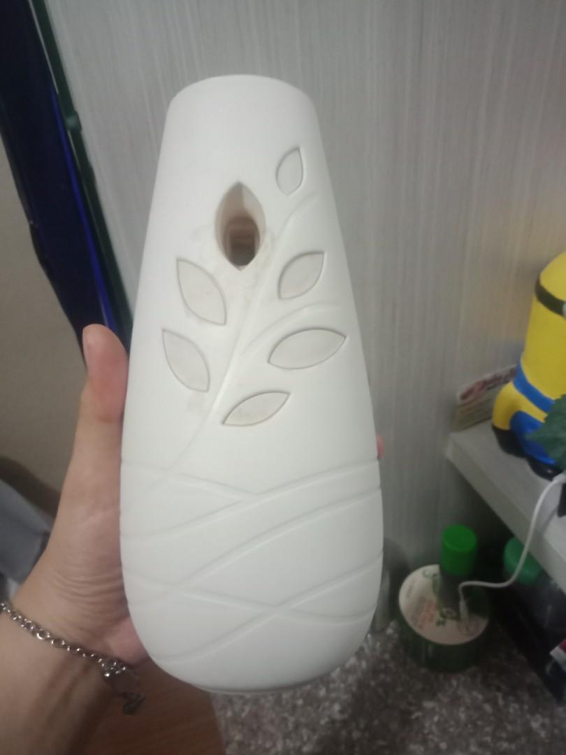Spray tempat parfum ruangan, Perabotan Rumah di Carousell