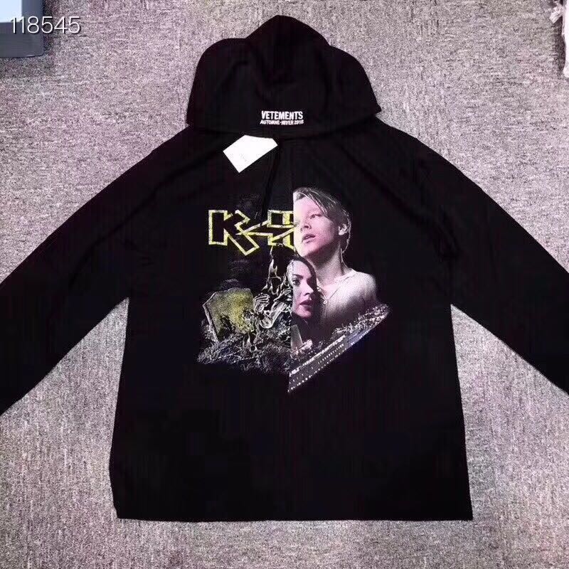 vetements titanic kiss hoodie