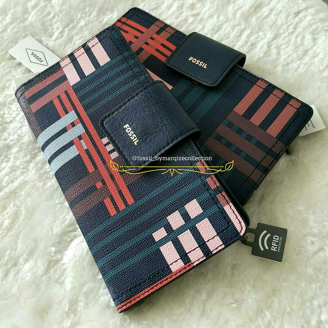 logan tab clutch fossil