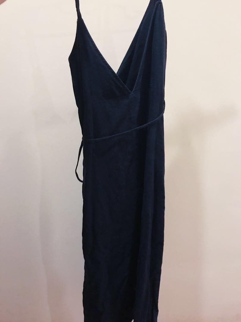 Alice in the hotsell eve wrap dress