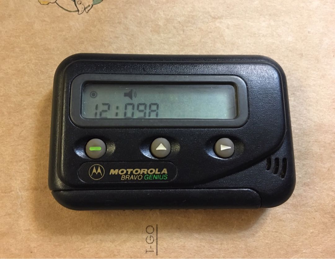 早期摩托羅拉BB Call早期MOTOROLA B B CALL 早期傳呼機 呼叫器 拍戲道具 造型背景, 手機及配件, 電子周邊配件及產品 ...