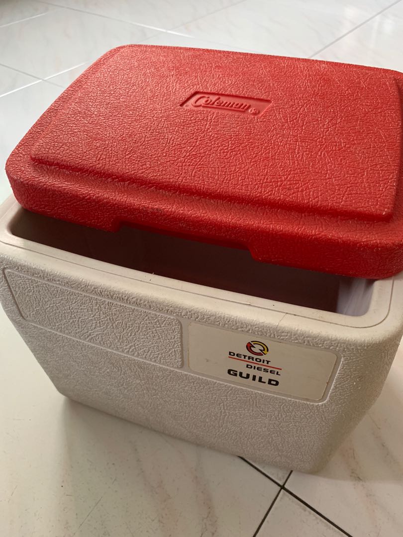 Coleman Cooler Box (Made in USA), Sports Equipment, Sports & Games